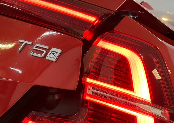 Volvo S60 cena 129900 przebieg: 133000, rok produkcji 2019 z Nasielsk małe 704